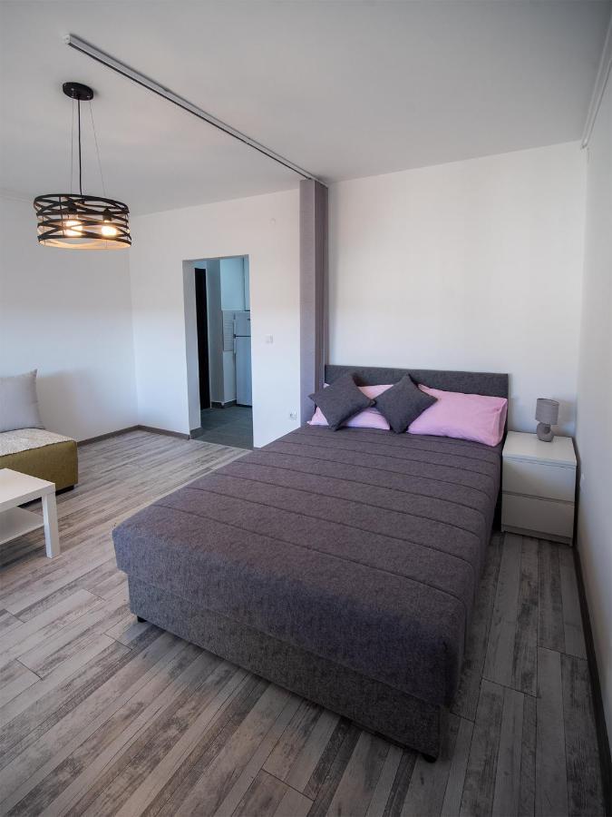 شقة Apartman Sara نوفي ساد المظهر الخارجي الصورة